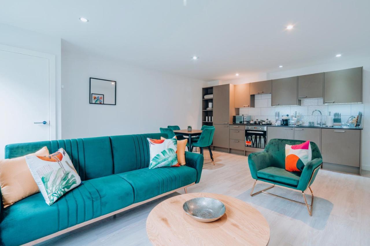 Two Bedroom Urban Retreat In The Heart Of