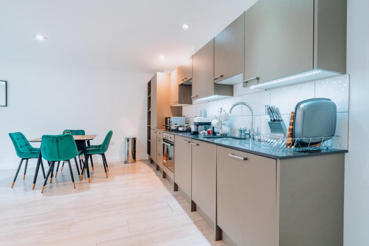 Two Bedroom Urban Retreat In The Heart Of * Exeter