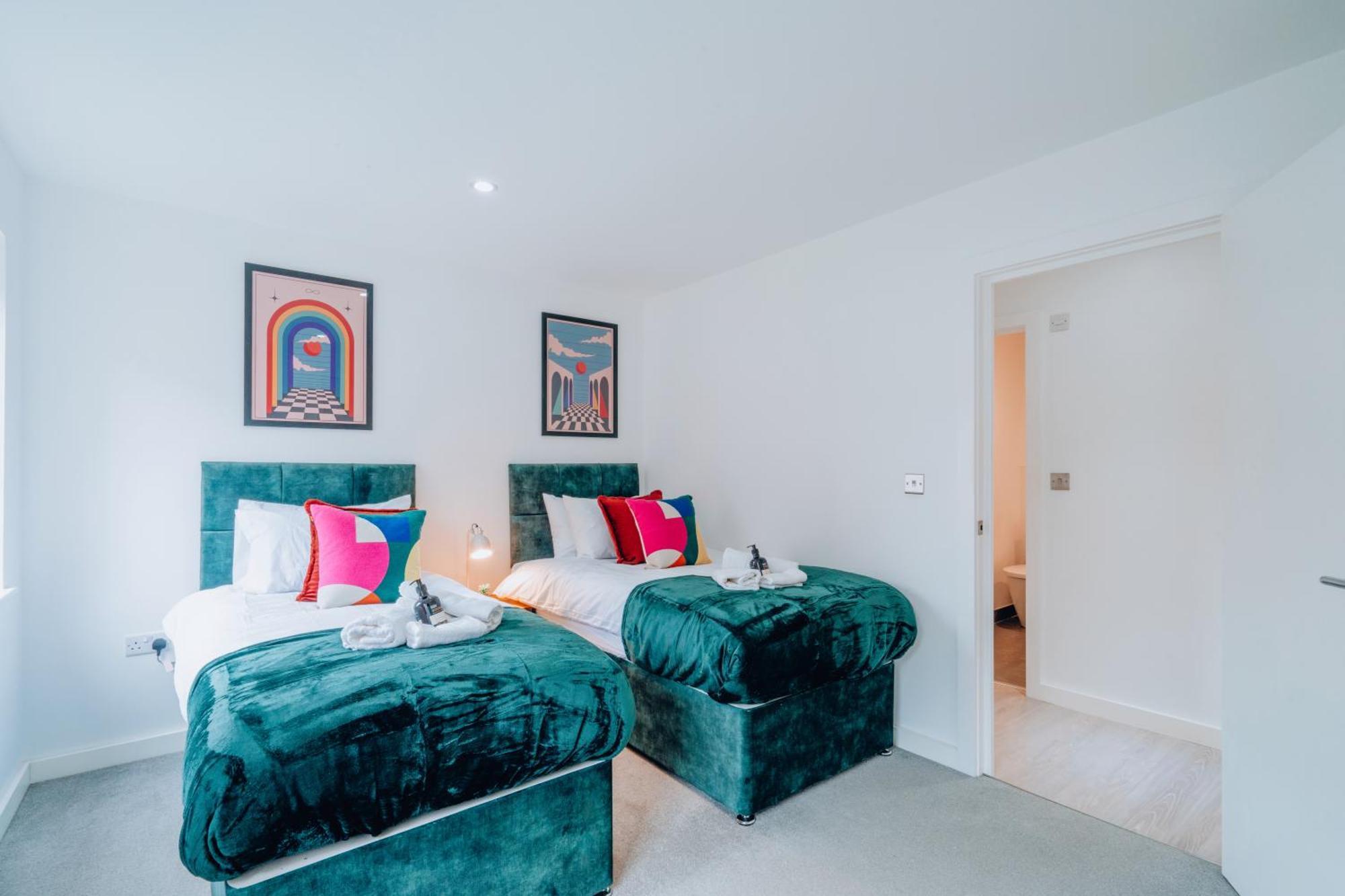 Two Bedroom Urban Retreat In The Heart Of * Exeter