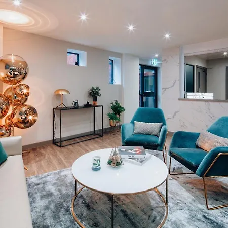 Two Bedroom Urban Retreat In The Heart Of Exeter Exterior photo
